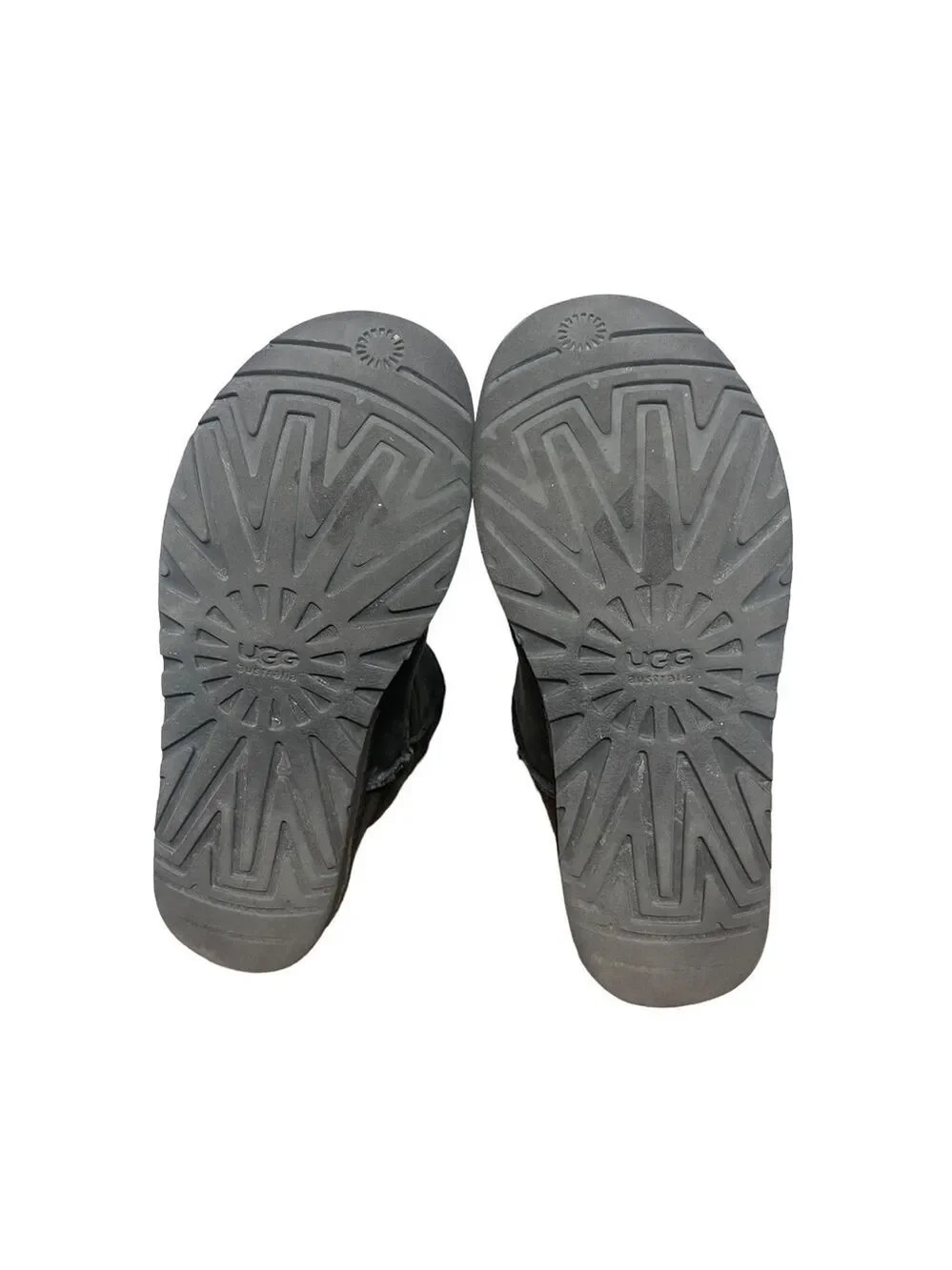 UGG classic short
